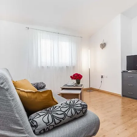 Апартаменты Branka A2 Fix 1 *