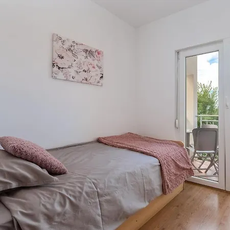 Branka A2 Fix 1 Апартаменты Пореч